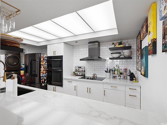 5th image of 1040 Lunalilo St APT 702