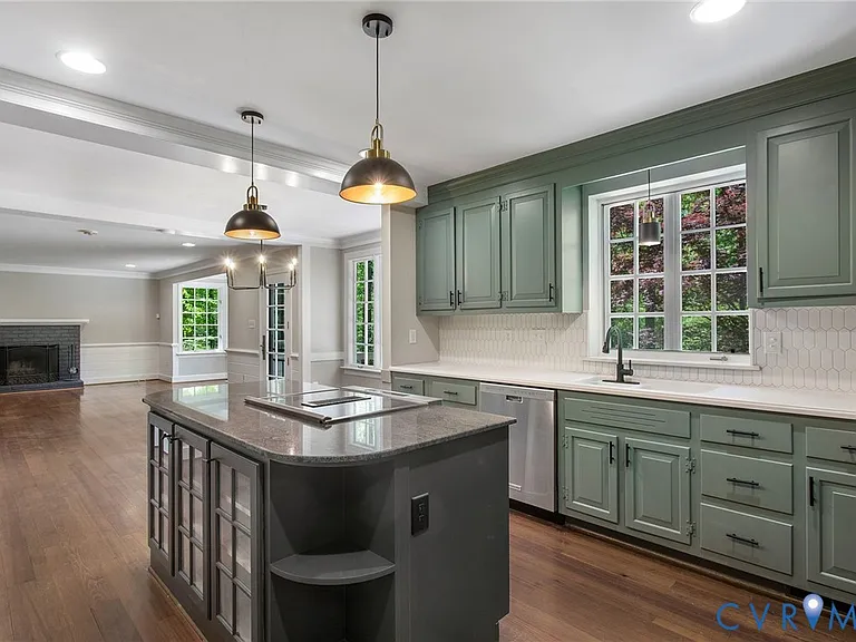 9900 Kingsbridge Rd — Photo 11