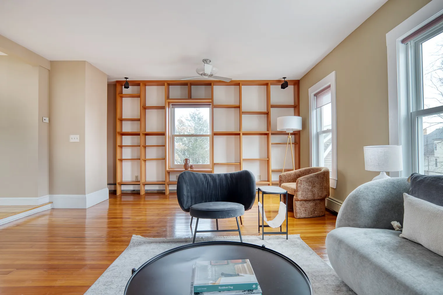 3 bed, 2.5 bath, 2400 sqft, $6,400 — Photo 3