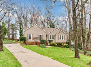 8 Hedgefield Ct, Simpsonville, SC 29680