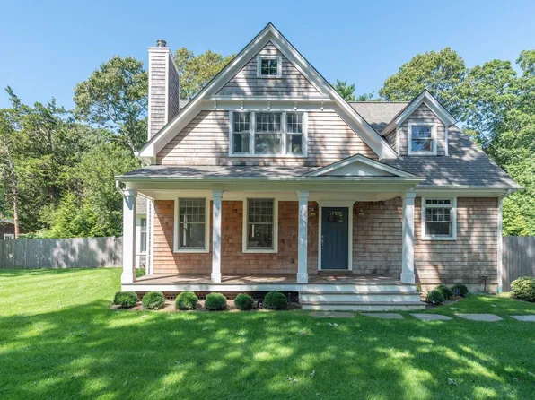 133 Norfolk Dr, East Hampton, NY 11937