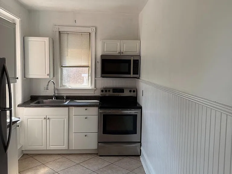 361 E Main St #B — Photo 7