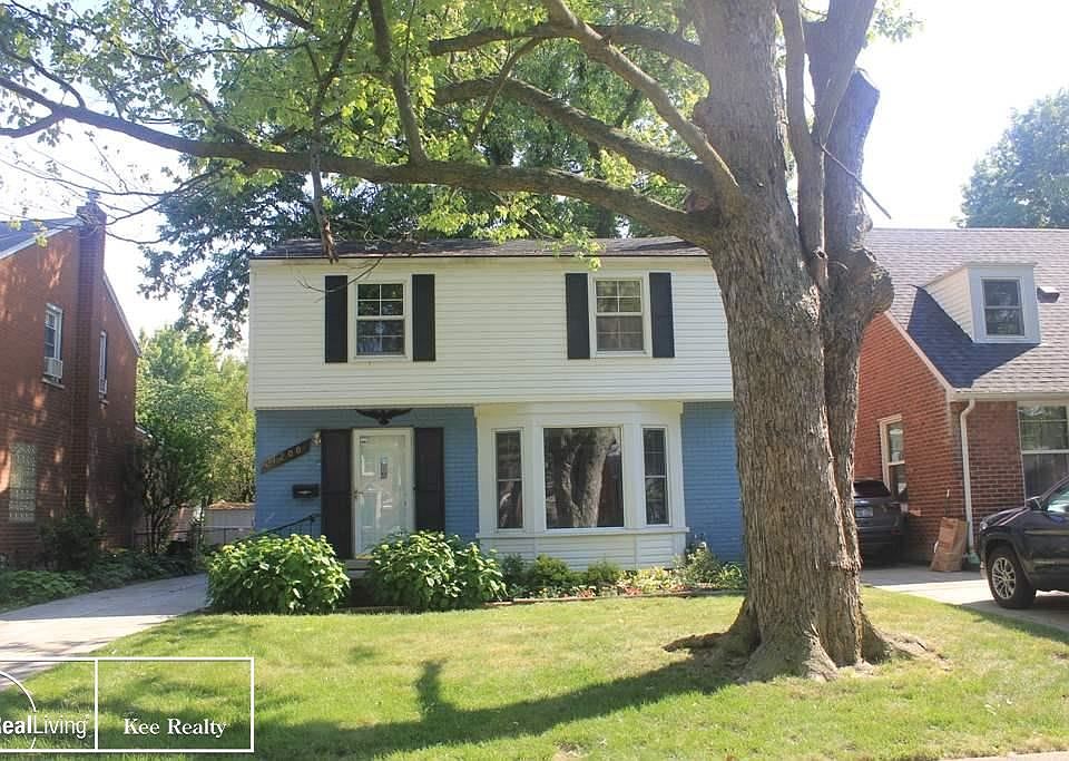 2nd image of 21200 Lochmoor St