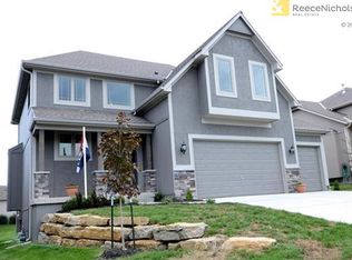 314 Sycamore Dr, Raymore, MO 64083