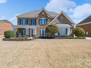 10005 Chimney Dr, Waxhaw, NC 28173