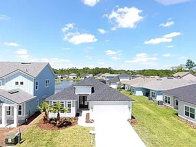 3 bed, 1718 sqft, $2,568 — Photo 2