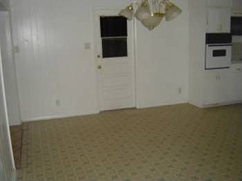 5th image of 322 E Lindbergh Blvd