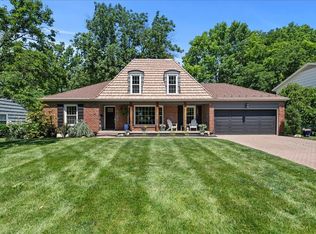 8812 W 106th St, Overland Park, KS 66212
