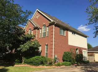 9910 Clear Meadow Ln, Houston, TX 77089