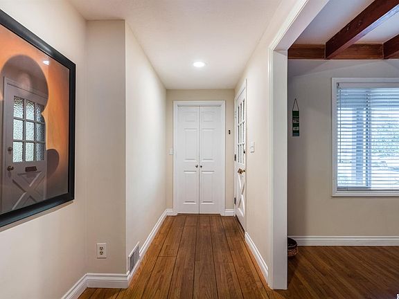 4th image of 4431 Briggs Ave