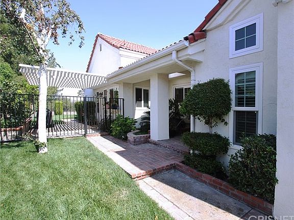 3rd image of 25866 Parma Ct