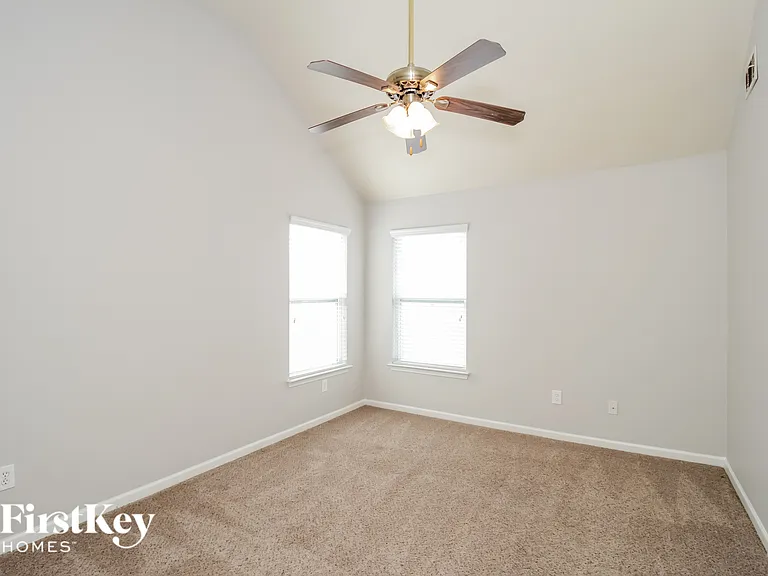 11657 Kades Trl — Photo 11