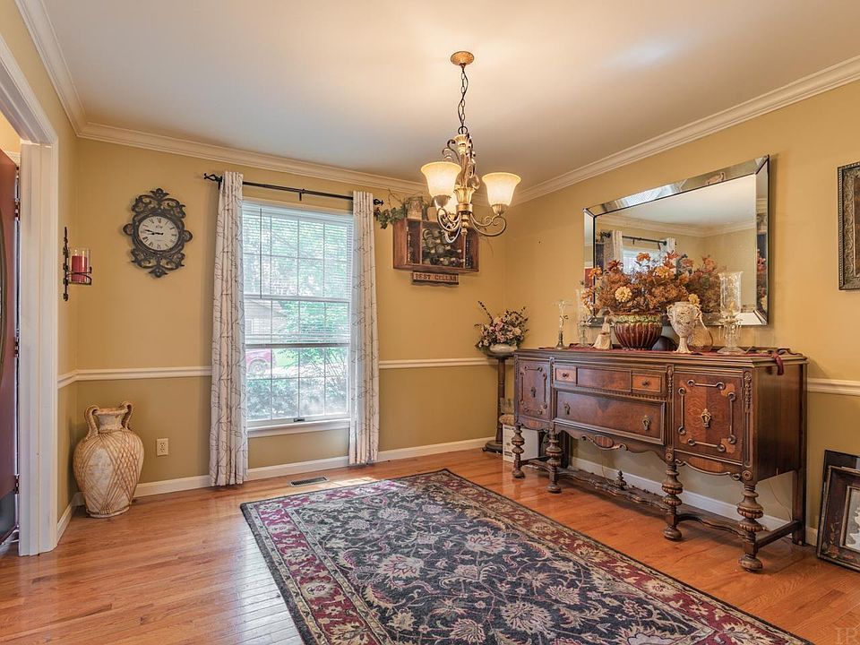 2nd image of 5522 Kenwood Dr