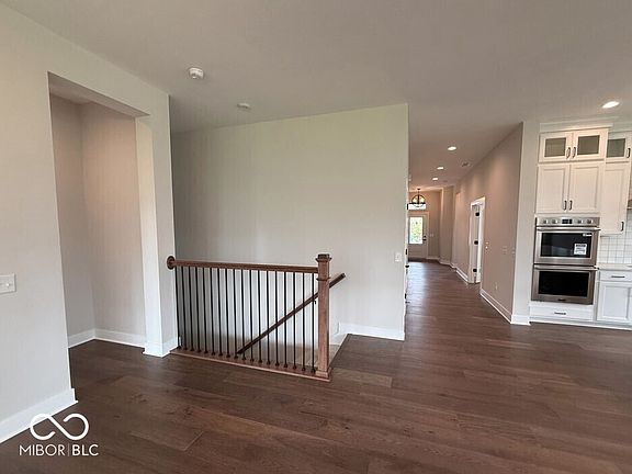 4th image of 19868 Chatham Shore Ln