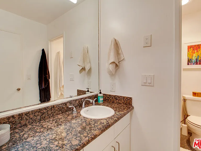 11645 Montana Ave #311 — Photo 18