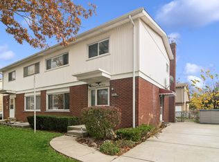 9257 N Courtland Dr, Niles, IL