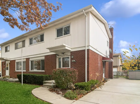 9257 N Courtland Dr, Niles, IL 60714
