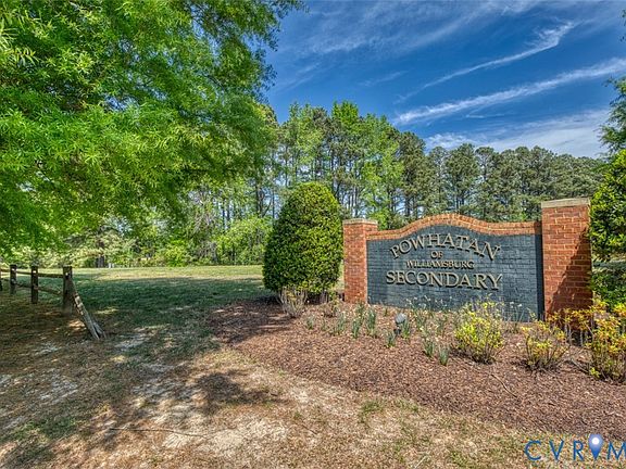 4th image of 164 Waters Edge Dr