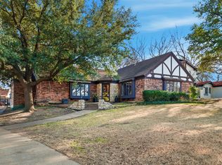 240 Timberlake Dr, Azle, TX 76020