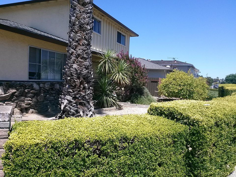 1st image of 2861 Malabar Ave
