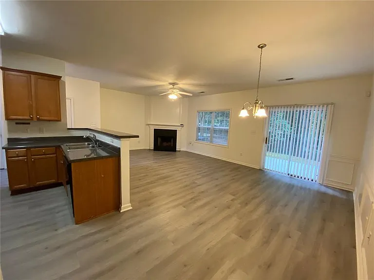 397 Creek Manor Way — Photo 11