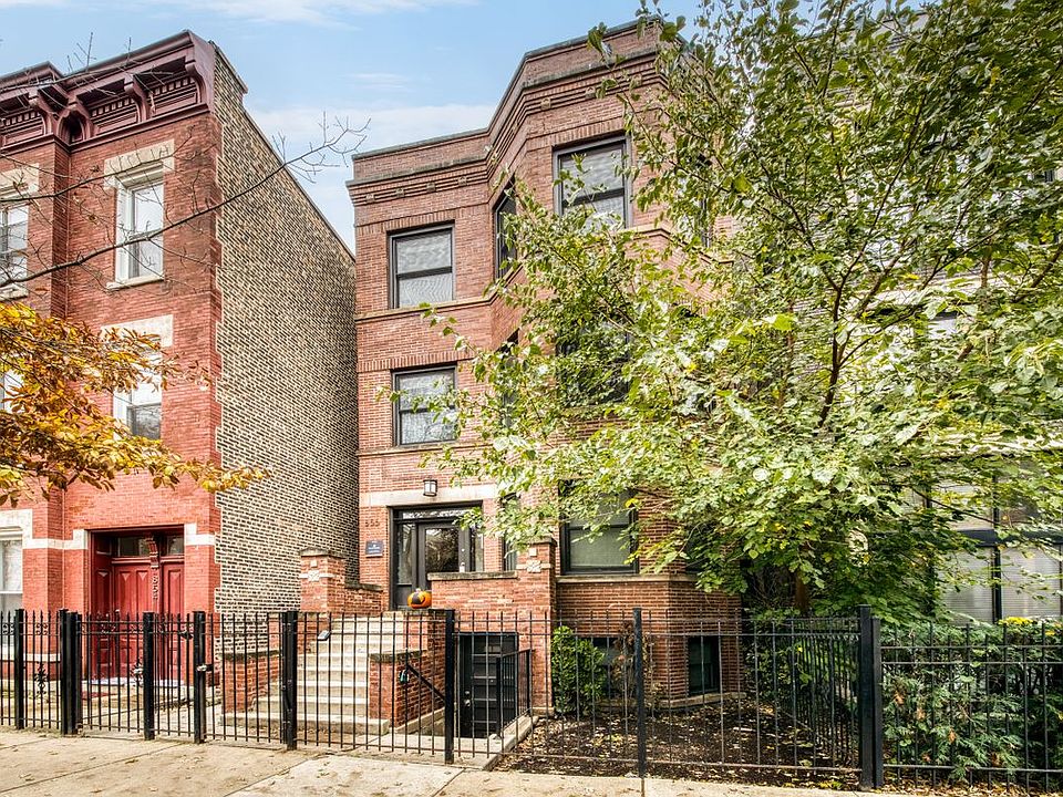 1st image of 856 N Hermitage Ave APT 1R