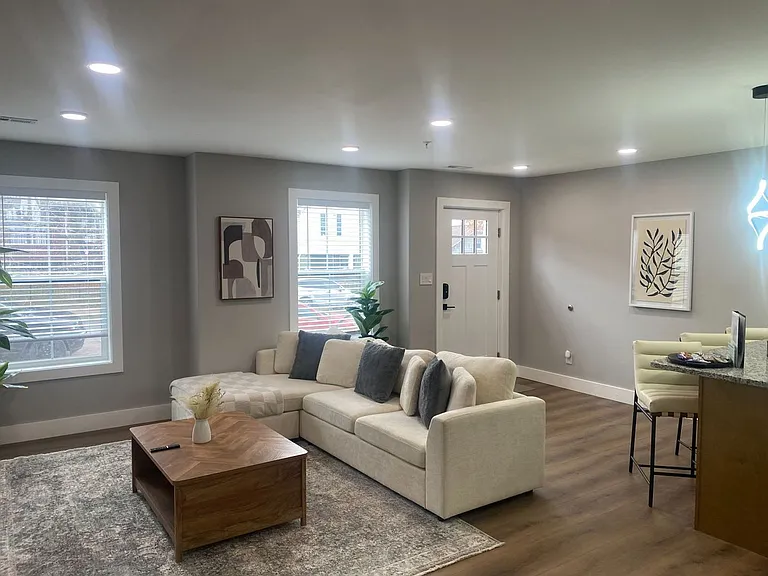 2209 Highland Ave — Photo 29