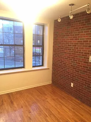 Rented by Lang Realty LLC | media 18