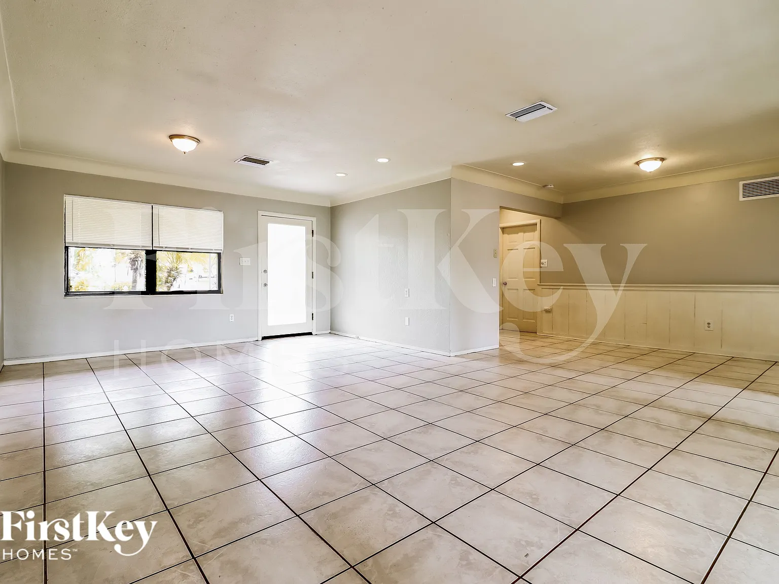 3 bed, 2.0 bath, 1530 sqft, $2,340 — Photo 3