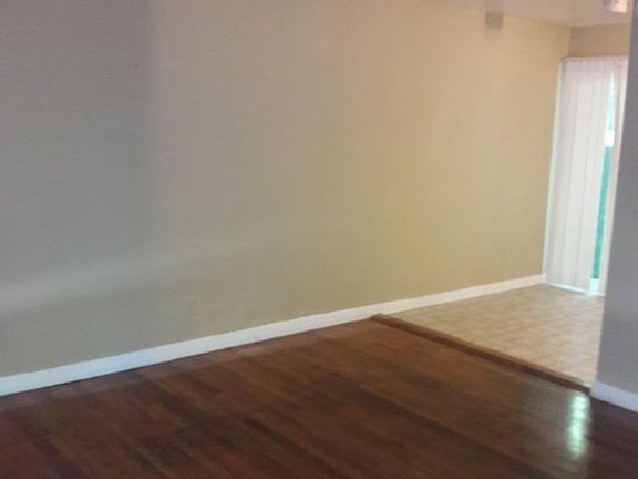 2nd image of 530 Blendwood Dr