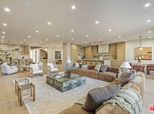 14273 Greenleaf St, Sherman Oaks, CA 91423