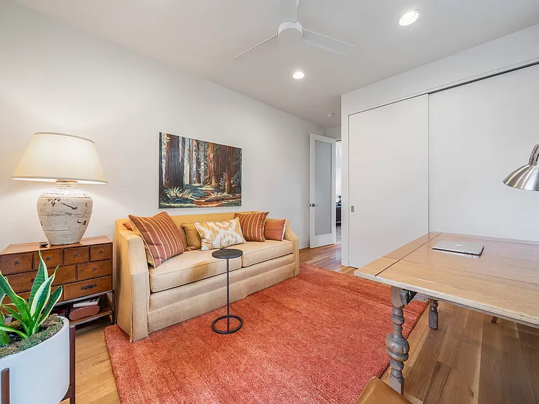 923 NW Albany Ave — Photo 31