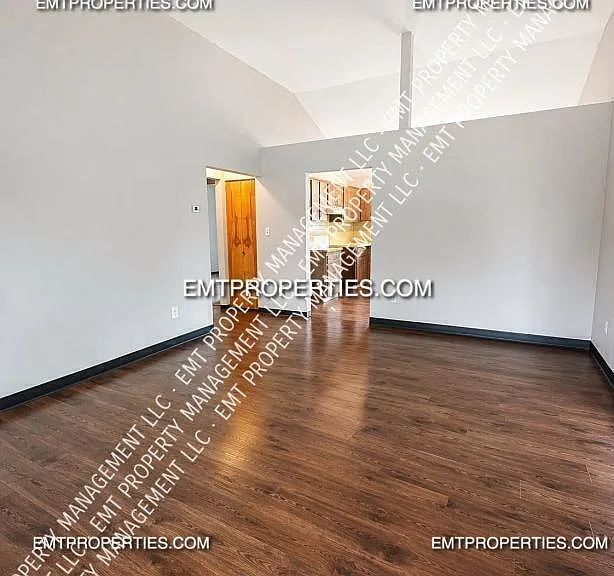 3024 Meister Rd #3024 — Photo 8