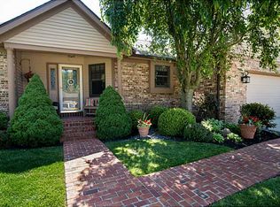 1017 Colleen Dr, Piqua, OH 45356