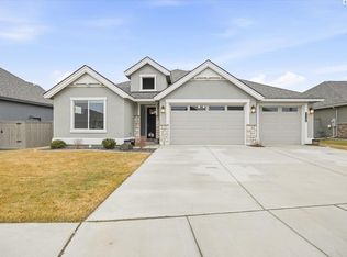 3182 Mountain Quail Ln, Richland, WA 99354