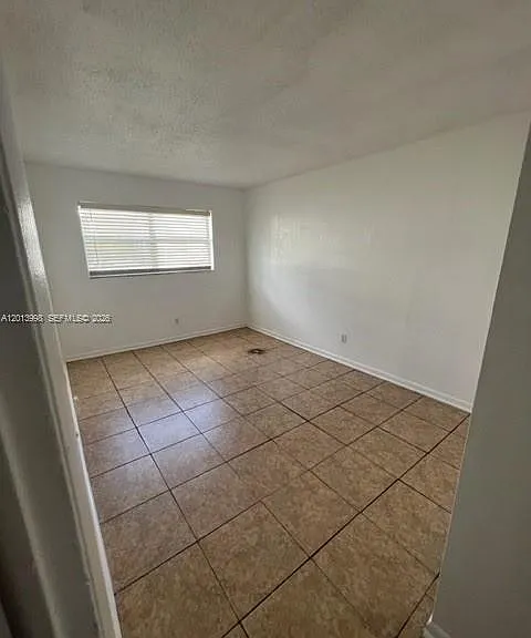 15153 NE 6th Ave #10 — Photo 14