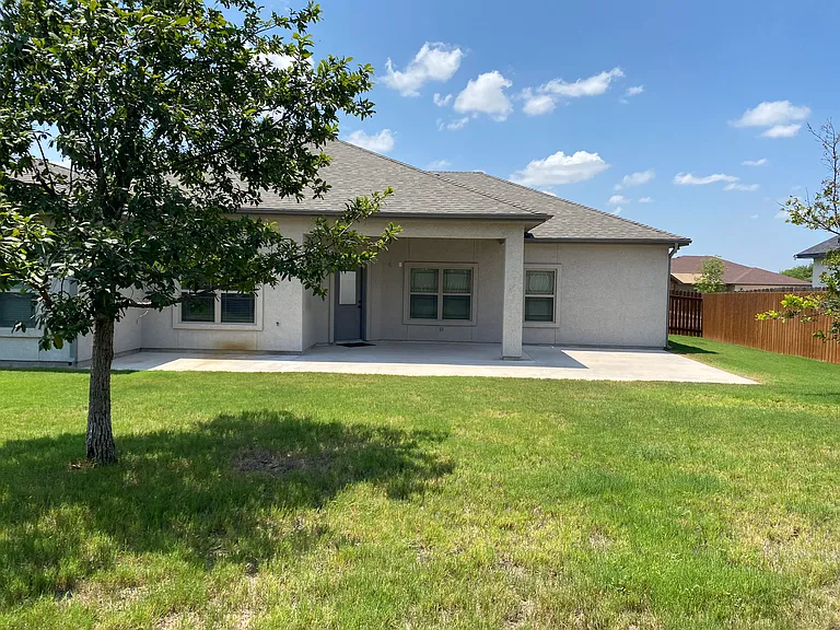 507 Canyon Creek Dr — Photo 32