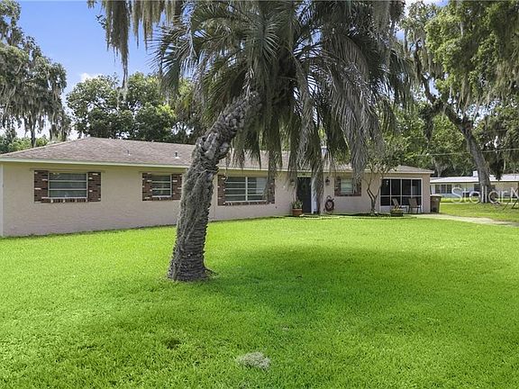 2nd image of 21 Magnolia Ln