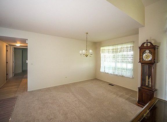 4th image of 354 Ashford Cir Unit 4