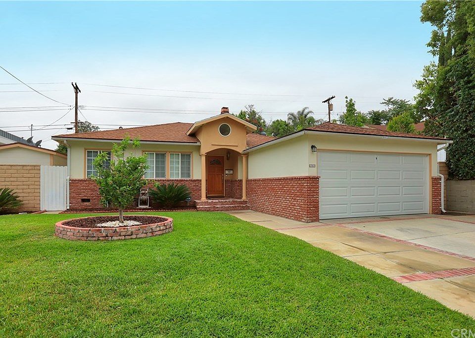 1st image of 2767 Mansfield Dr