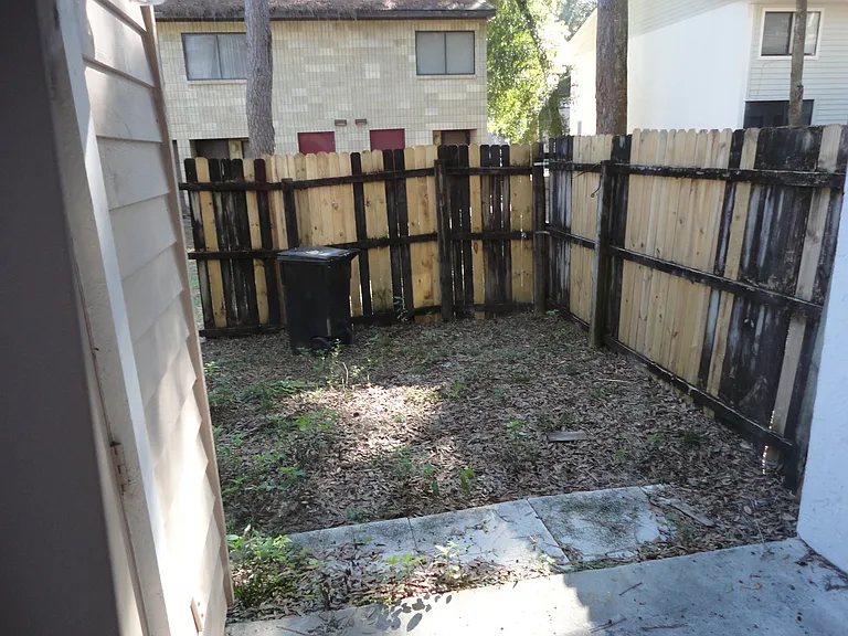 2147 SW 39th Way — Photo 13
