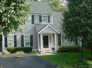 81 Top Gallant Ave #14, Stamford, CT 06902