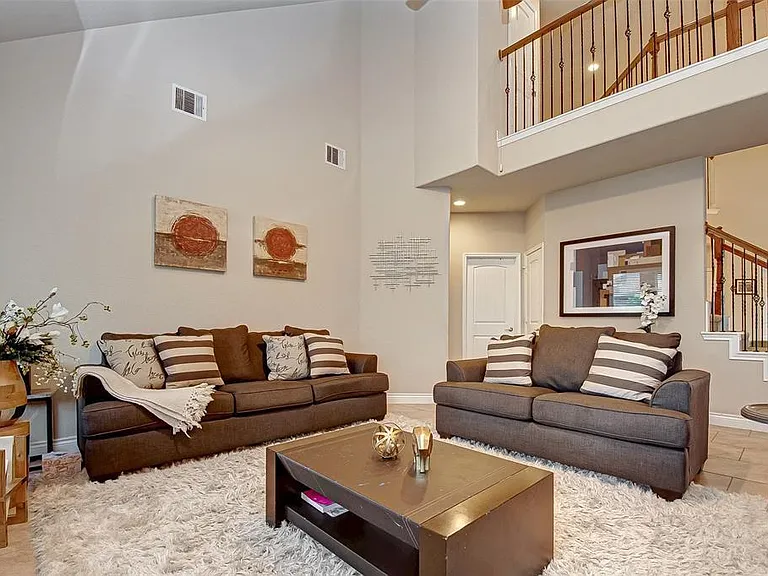 24510 Rossmore Hill Ct — Photo 10