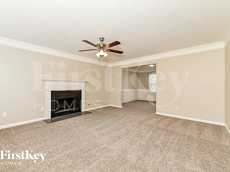 195 Dairyland Dr — Photo 2