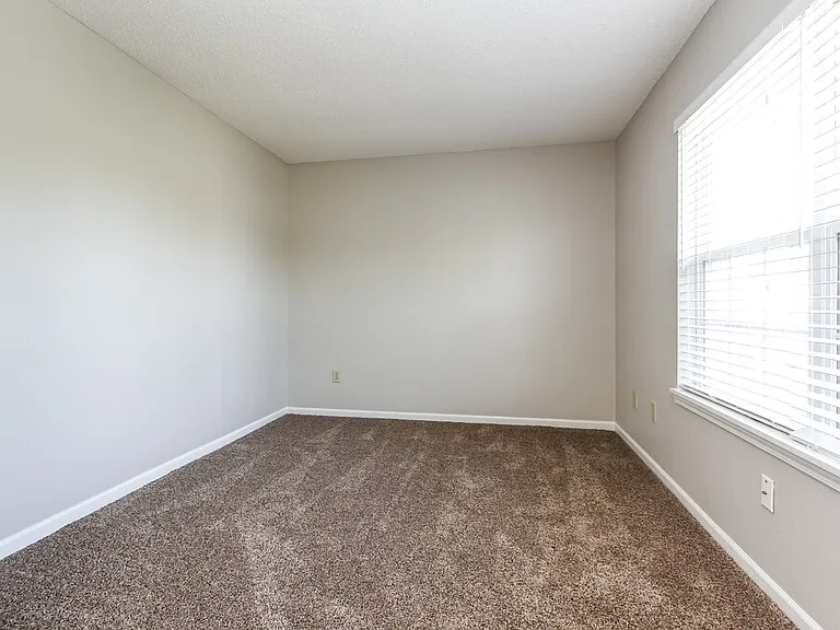 19166 Strand Ct — Photo 14