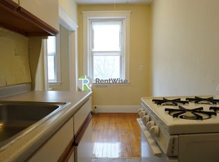 220 Kelton St #9D, Allston, MA 02134