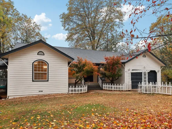 14795 Royal Flush Ct, Grass Valley, CA 95945