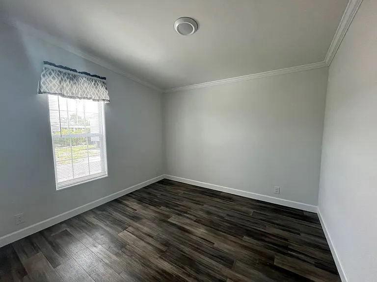 173 Eland Dr #173 — Photo 9