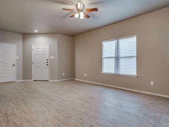 3rd image of 702 Hillshire Ave