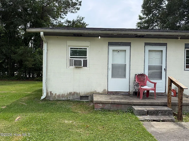 165 Lakewood Dr #A — Photo 1